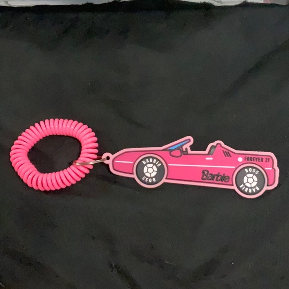 💕BARBIE keychain 🔑.